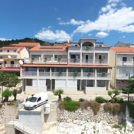 Luxury Bellavista Amazing Sea Holidays With Private & Parking 4*